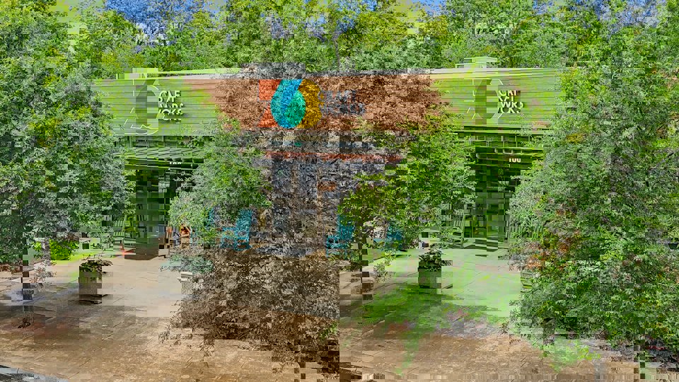 760 Craft Works in Huntersville, NC